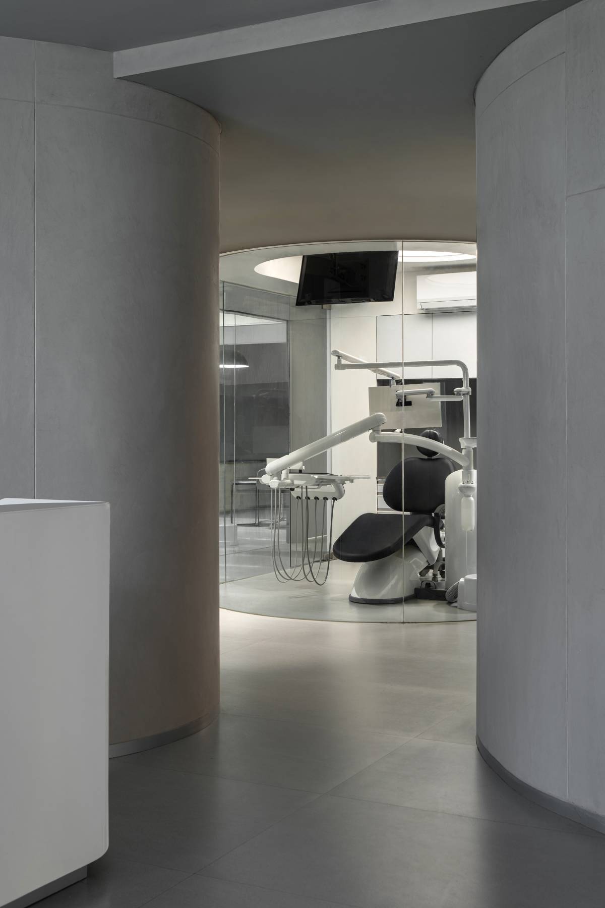 International standard dental sterilization protocols at Four Seasons Dental Surat